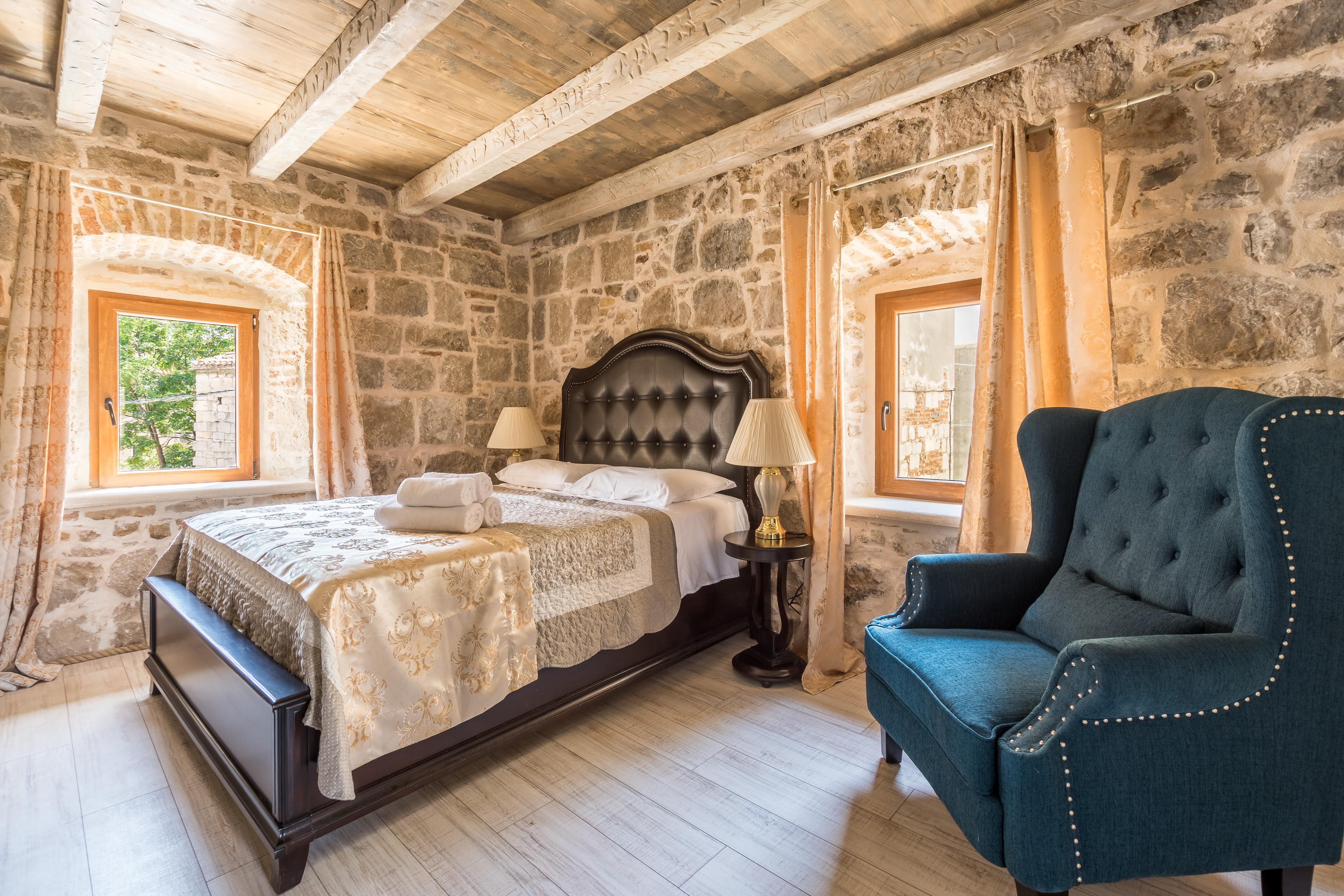 Heritage Palace Varos - Mag Quaint & Elegant Boutique Hotels Split Bagian luar foto