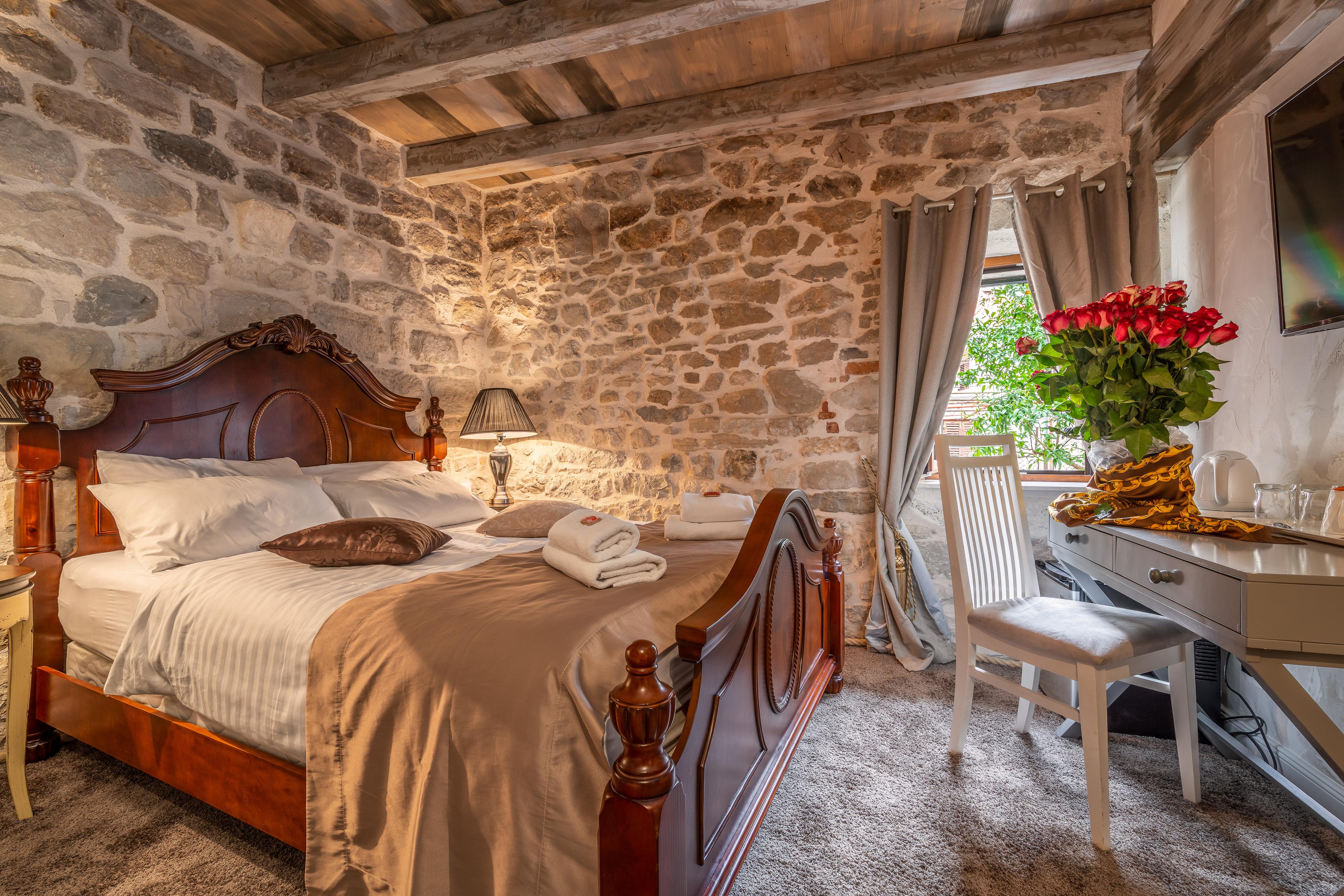 Heritage Palace Varos - Mag Quaint & Elegant Boutique Hotels Split Bagian luar foto