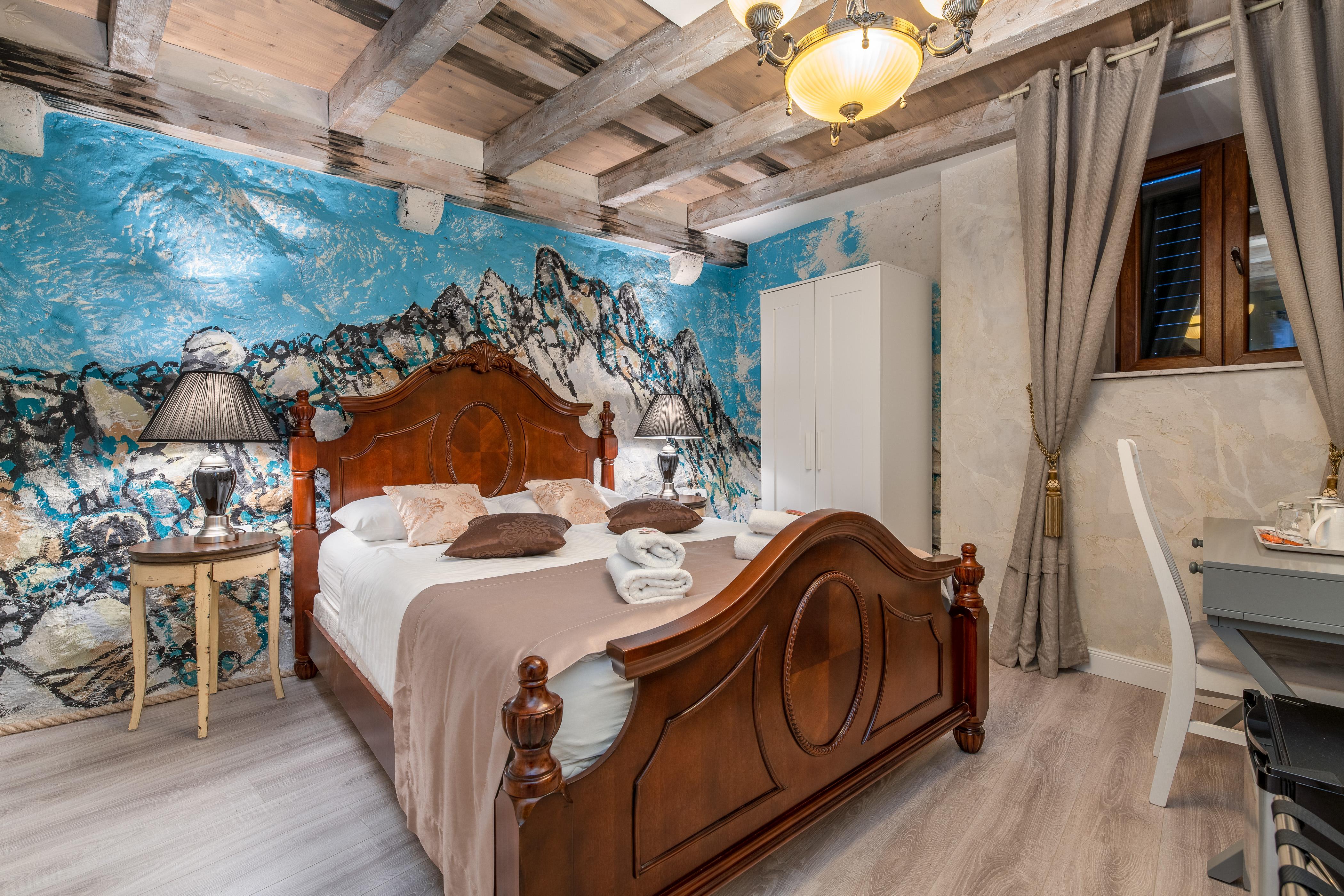 Heritage Palace Varos - Mag Quaint & Elegant Boutique Hotels Split Bagian luar foto